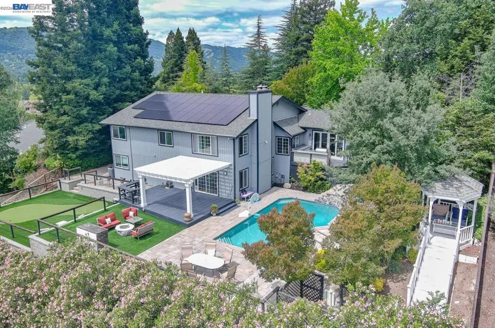 215 Arthur Ct Danville, CA 94526