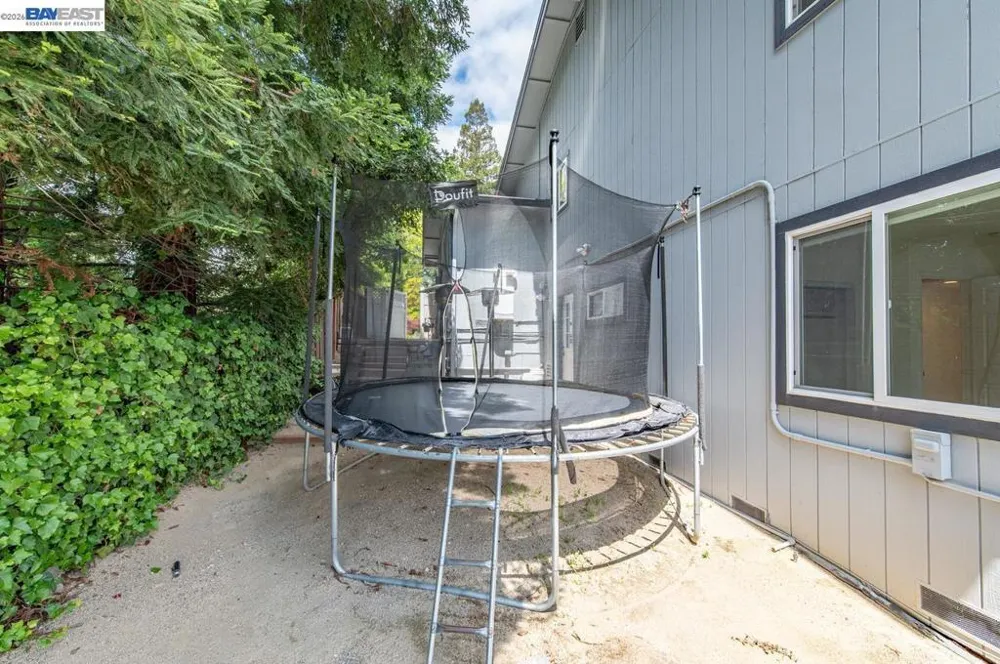 215 Arthur Ct Danville, CA 94526