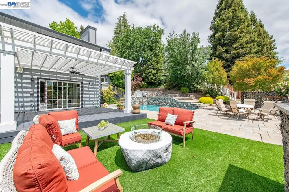 215 Arthur Ct Danville, CA 94526