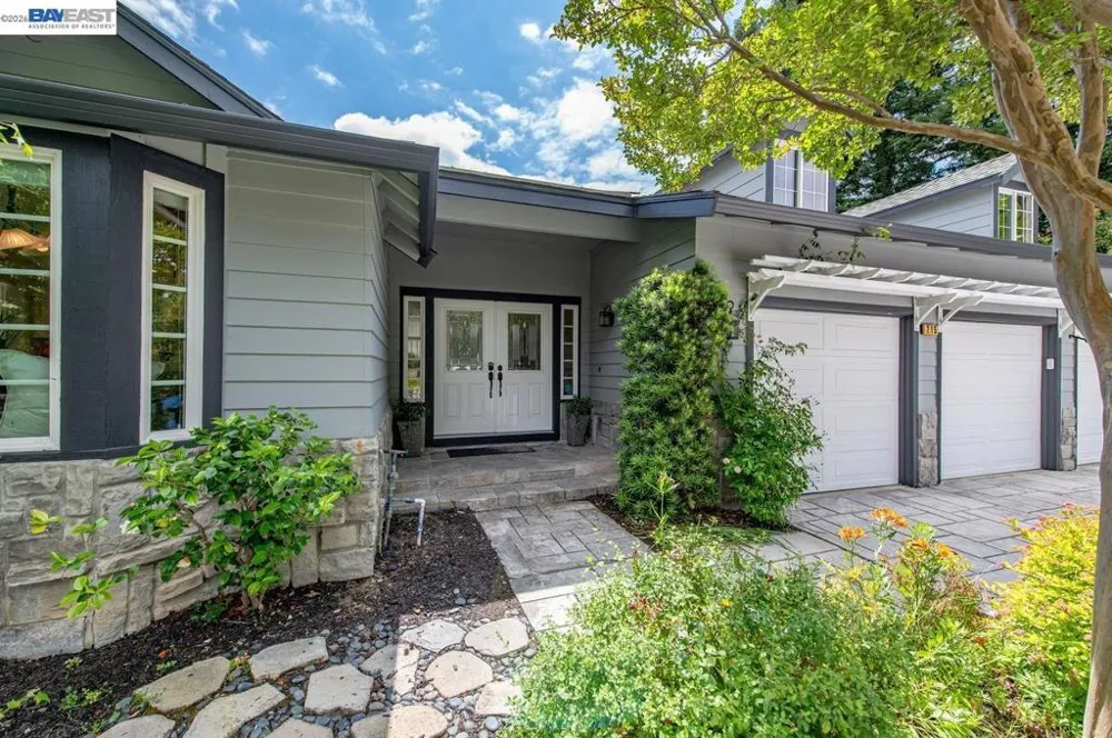 215 Arthur Ct Danville, CA 94526