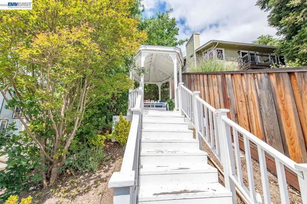 215 Arthur Ct Danville, CA 94526