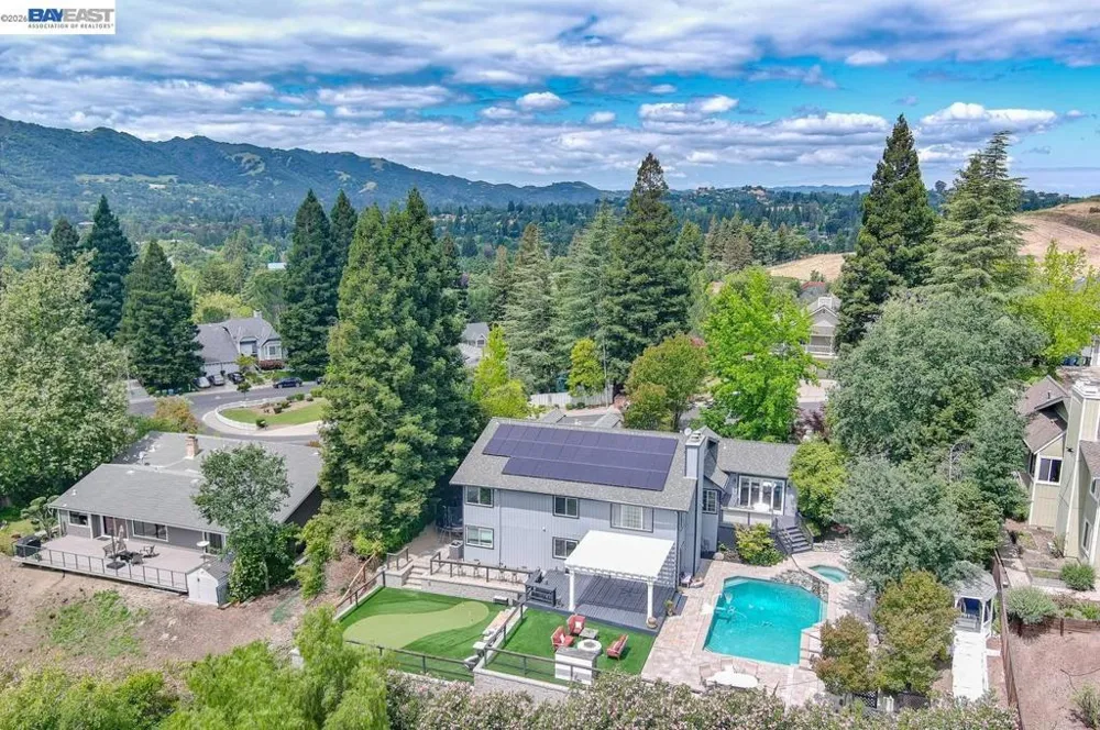 215 Arthur Ct Danville, CA 94526