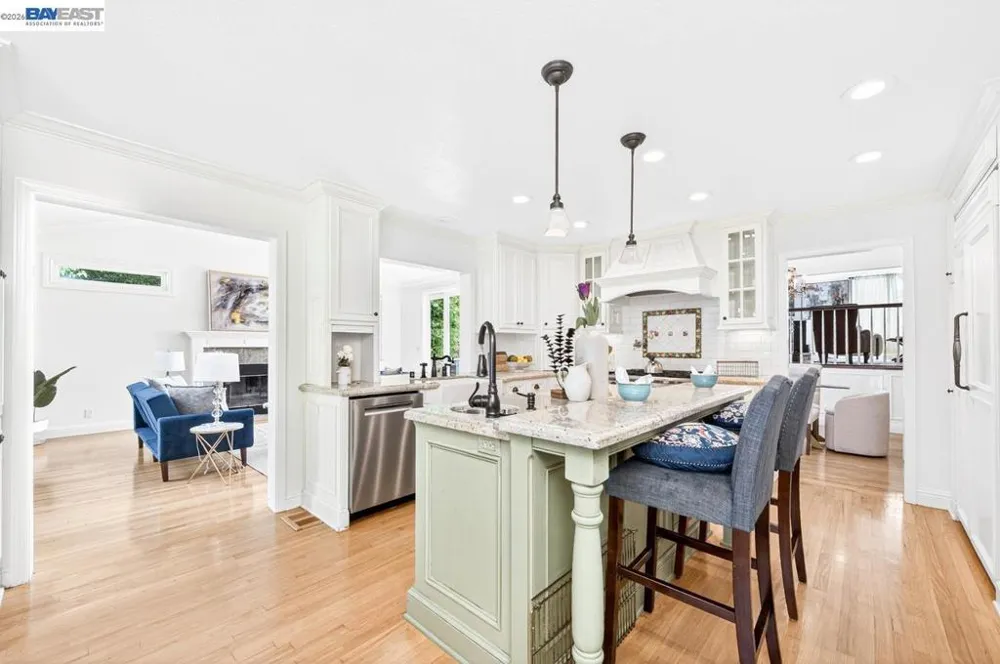 215 Arthur Ct Danville, CA 94526