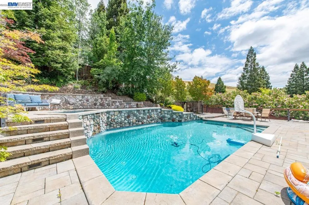 215 Arthur Ct Danville, CA 94526