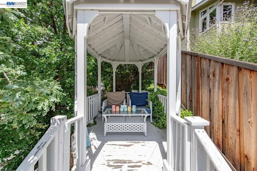 215 Arthur Ct Danville, CA 94526