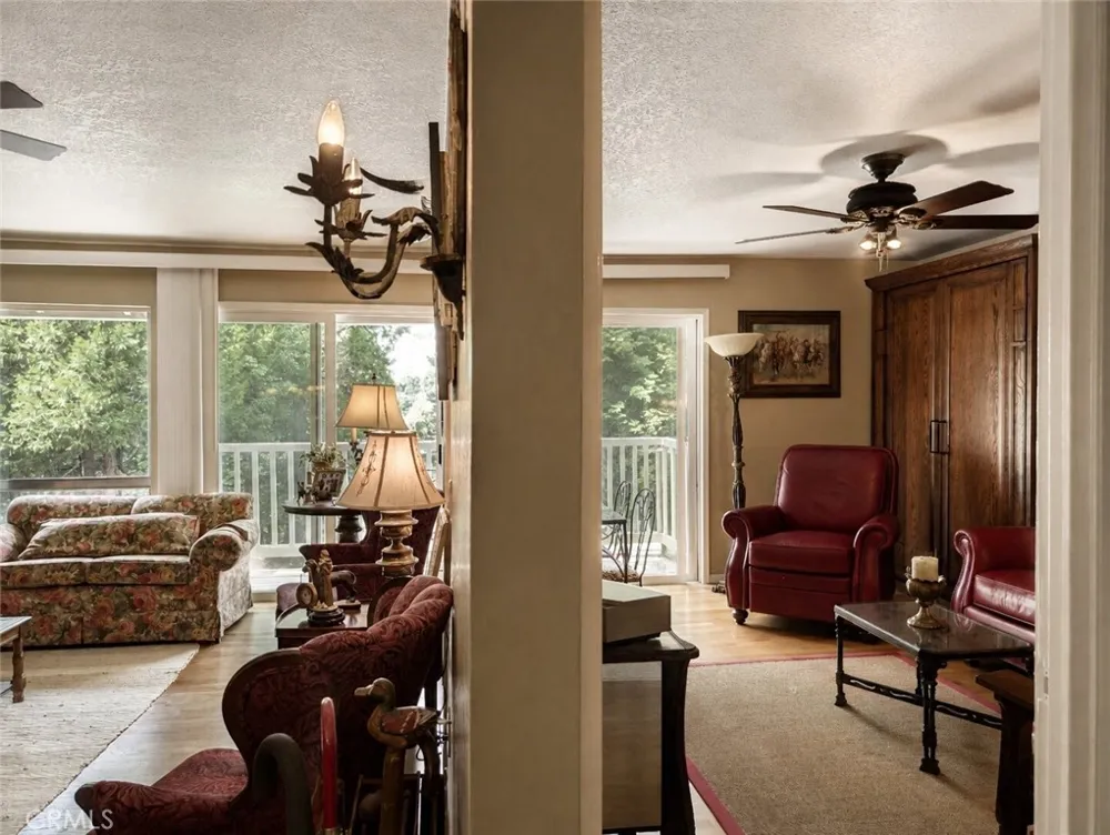 191 Kuffel Canyon Lake Arrowhead, CA 92352