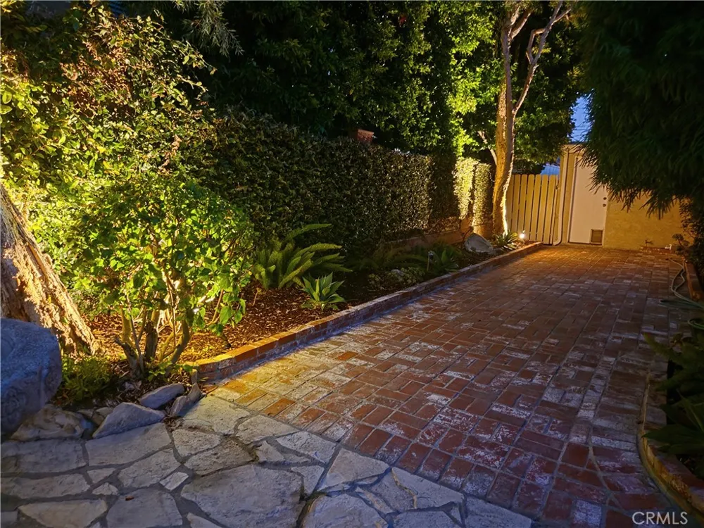 2213 Pullman Lane #1 Redondo Beach, CA 90278