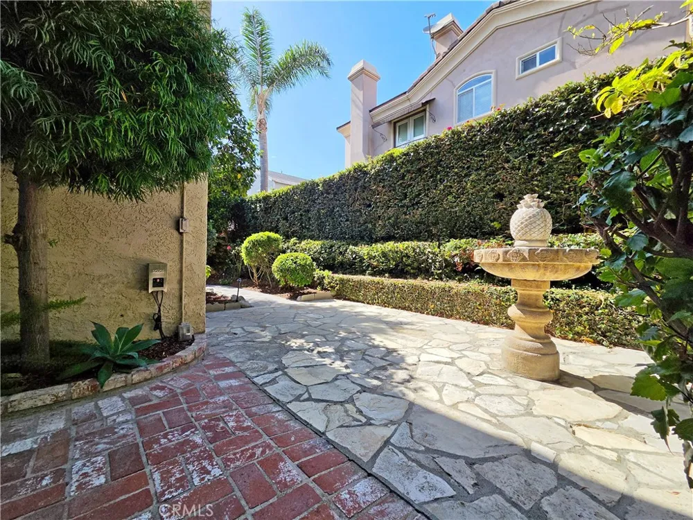 2213 Pullman Lane #1 Redondo Beach, CA 90278