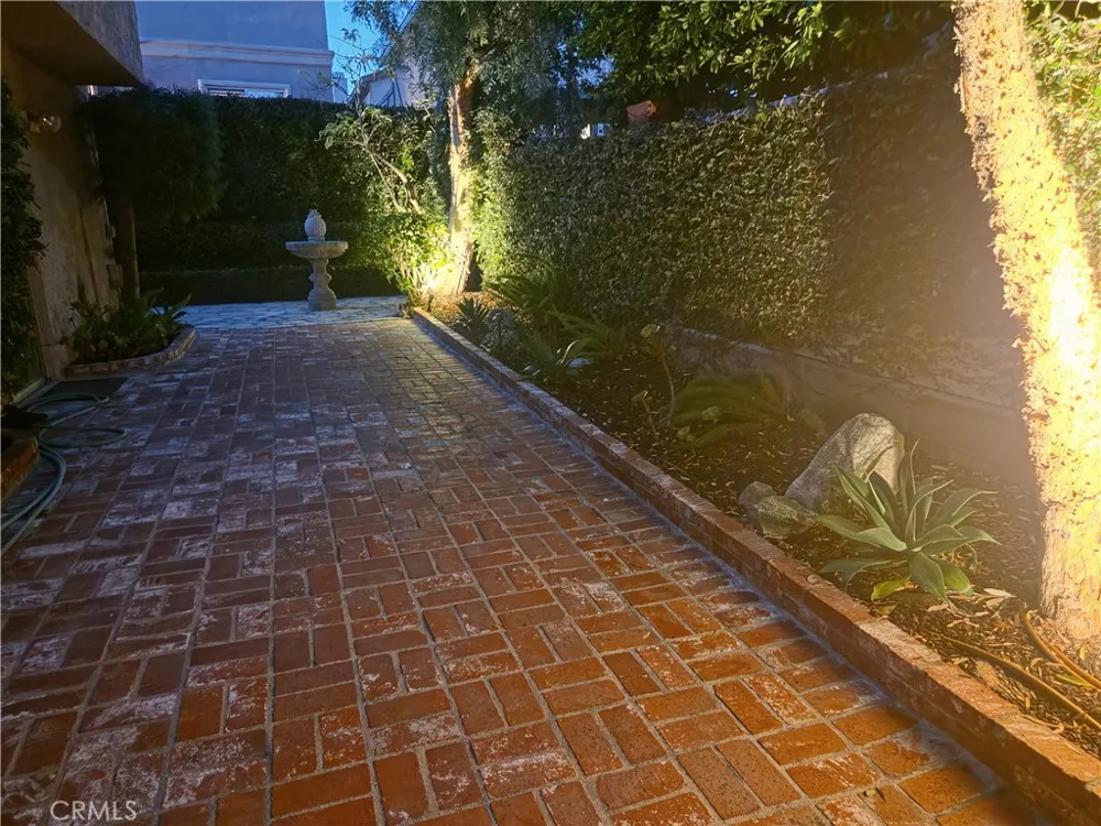 2213 Pullman Lane #1 Redondo Beach, CA 90278