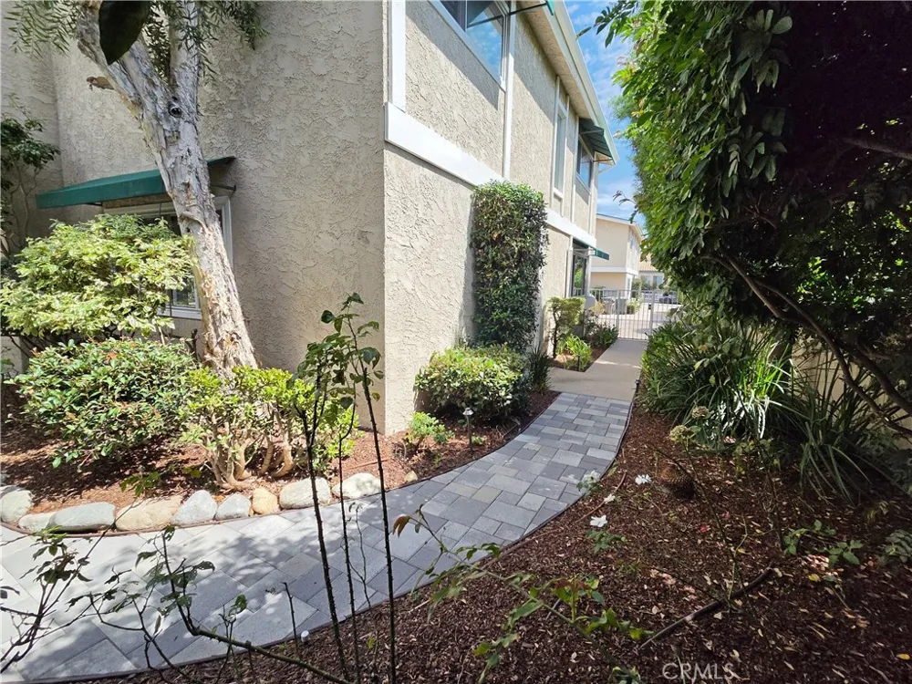 2213 Pullman Lane #1 Redondo Beach, CA 90278
