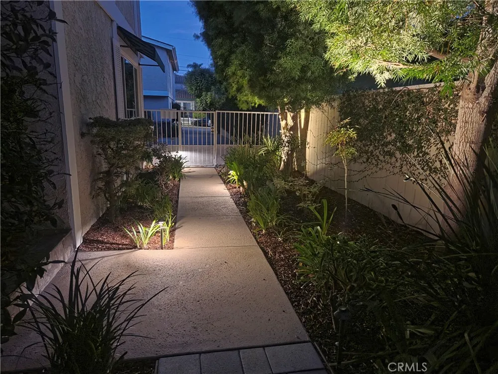 2213 Pullman Lane #1 Redondo Beach, CA 90278