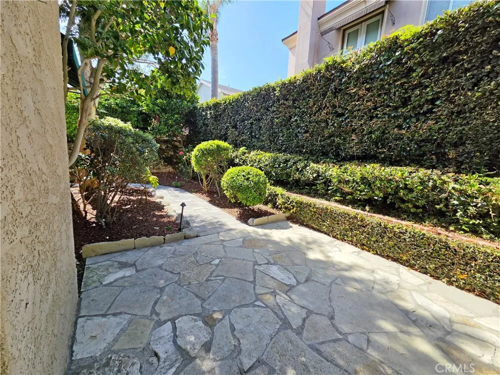 2213 Pullman Lane #1 Redondo Beach, CA 90278