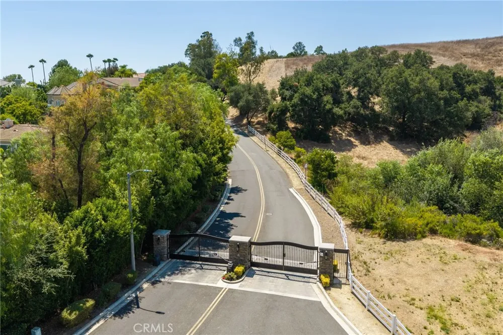 16135 Greens Court Chino Hills, CA 91709