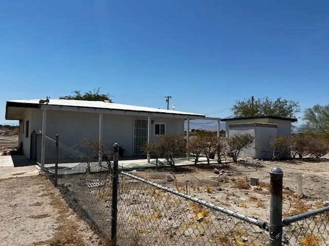 1048 Sea Raider Avenue Thermal, CA 92274