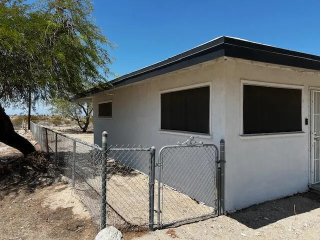 1048 Sea Raider Avenue Thermal, CA 92274
