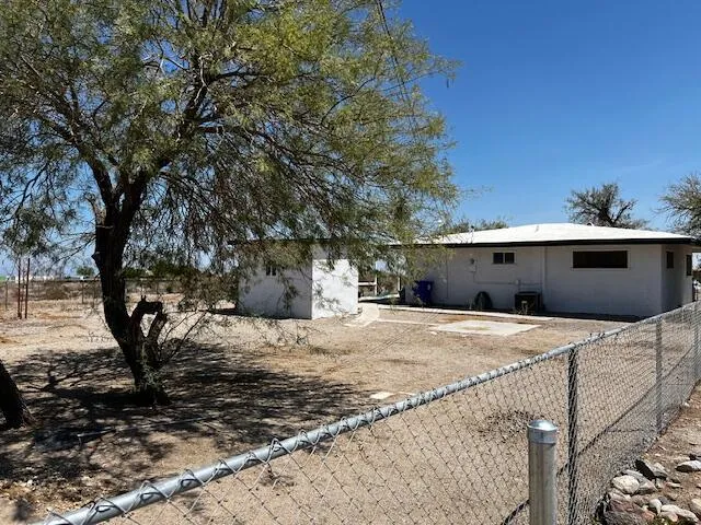 1048 Sea Raider Avenue Thermal, CA 92274