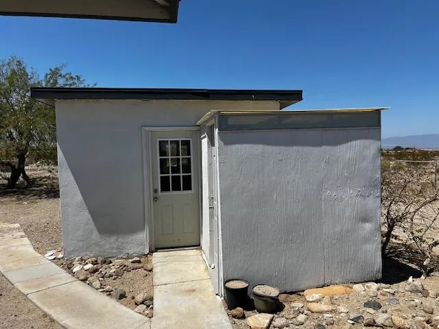 1048 Sea Raider Avenue Thermal, CA 92274