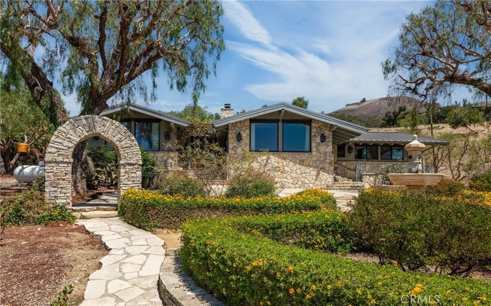 57 Narcissa Drive Rancho Palos Verdes, CA 90275