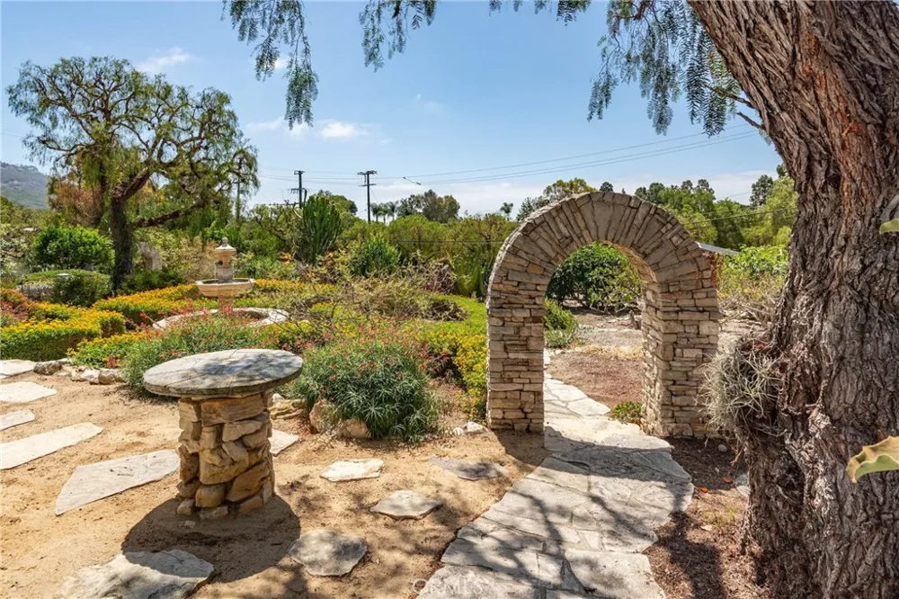 57 Narcissa Drive Rancho Palos Verdes, CA 90275