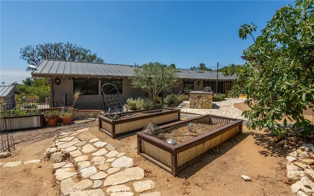 57 Narcissa Drive Rancho Palos Verdes, CA 90275