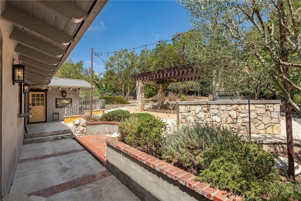 57 Narcissa Drive Rancho Palos Verdes, CA 90275