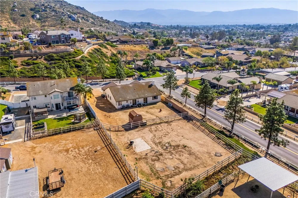 489 Branding Iron Way Norco, CA 92860