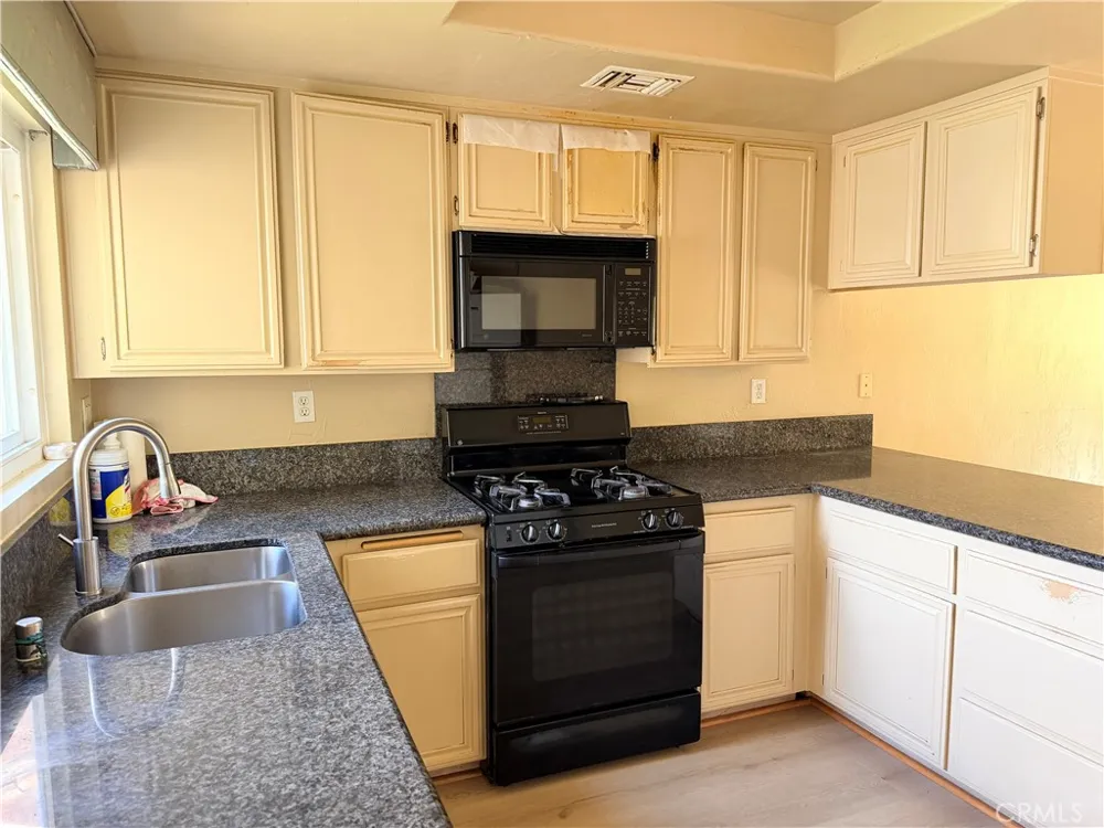 2127 Dublin Lane #1 Diamond Bar, CA 91765