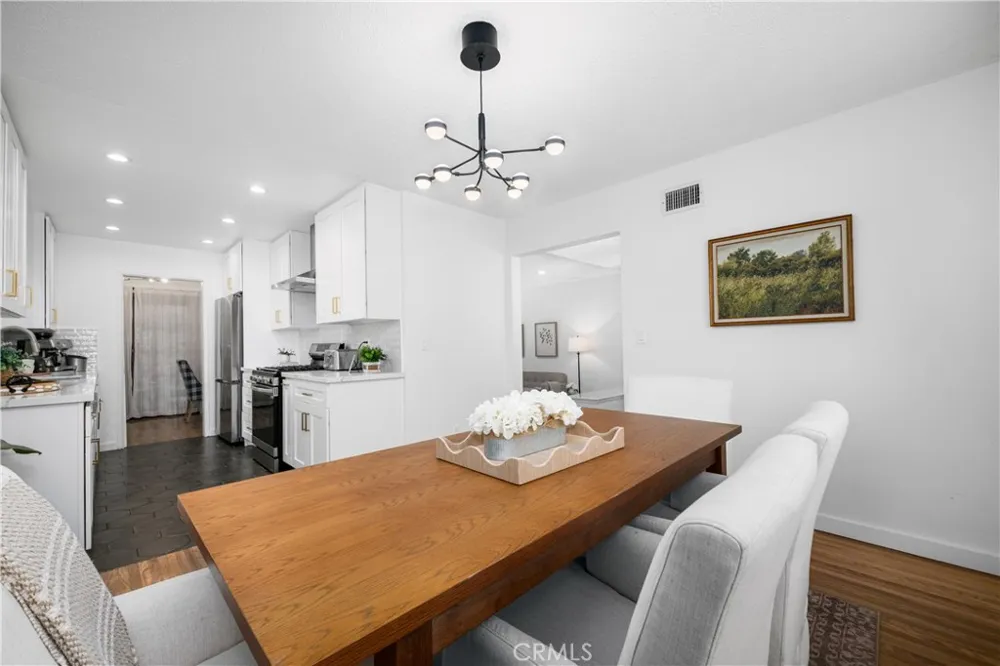 3461 Marna Avenue Long Beach, CA 90808