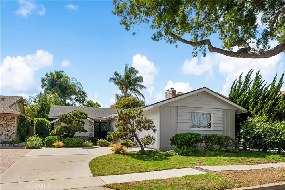 3461 Marna Avenue Long Beach, CA 90808