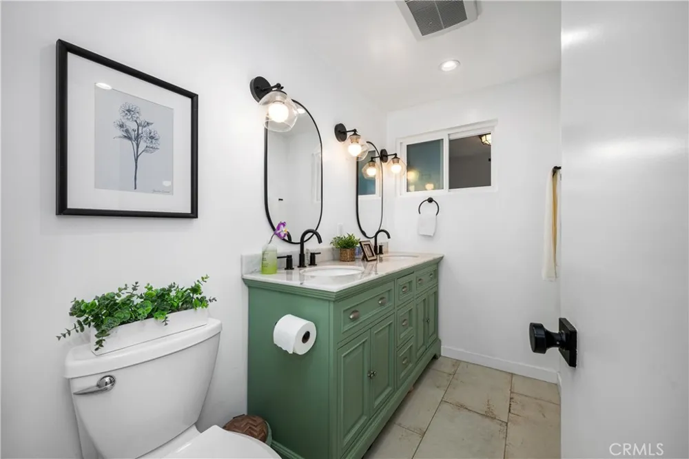 3461 Marna Avenue Long Beach, CA 90808