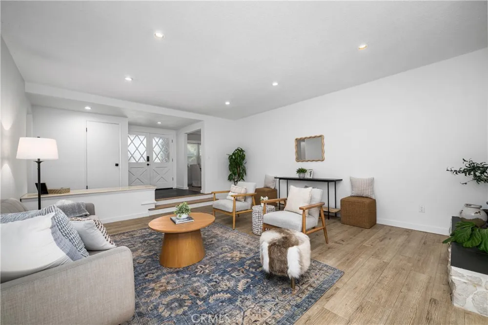 3461 Marna Avenue Long Beach, CA 90808