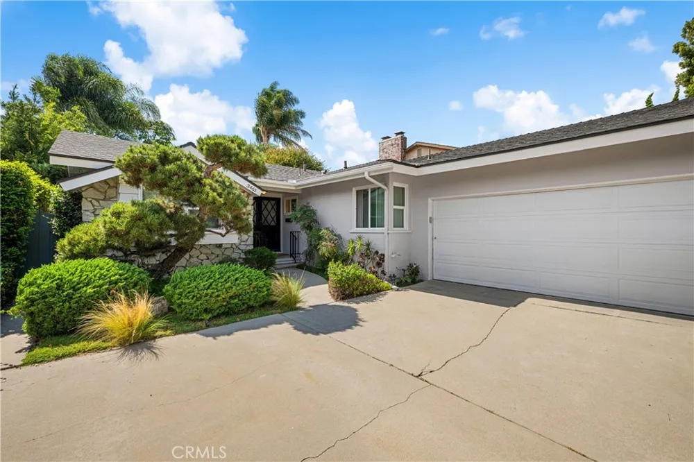 3461 Marna Avenue Long Beach, CA 90808