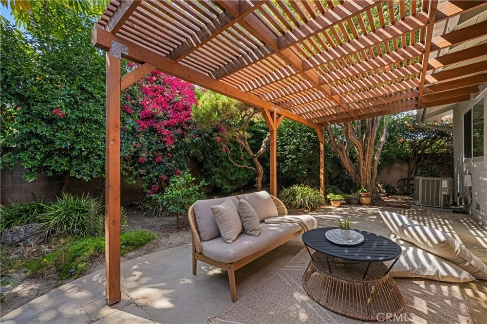 3461 Marna Avenue Long Beach, CA 90808