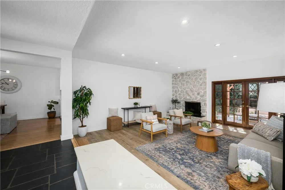 3461 Marna Avenue Long Beach, CA 90808