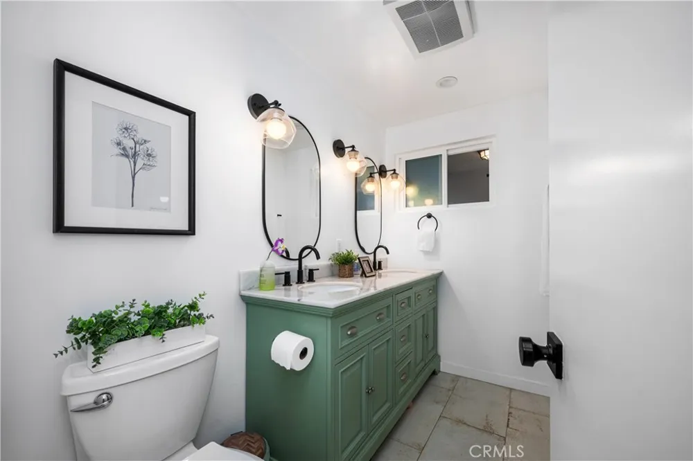 3461 Marna Avenue Long Beach, CA 90808