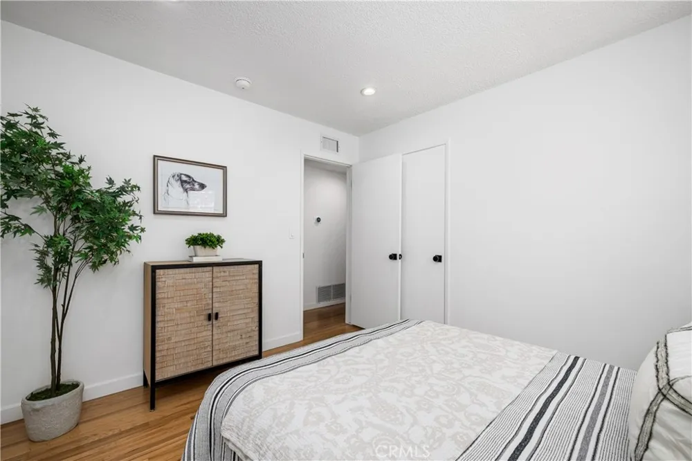3461 Marna Avenue Long Beach, CA 90808
