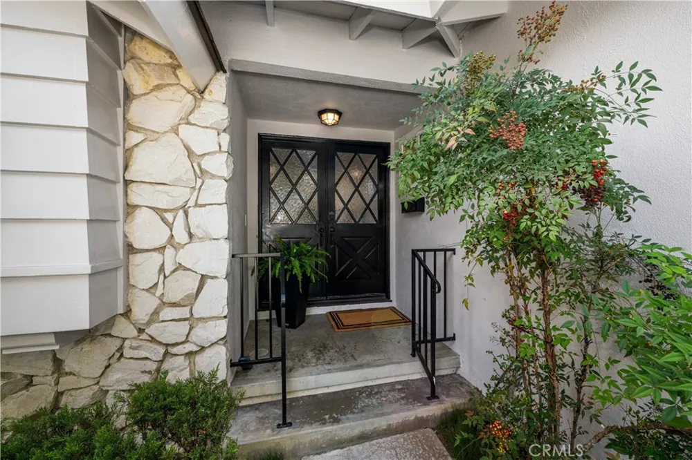 3461 Marna Avenue Long Beach, CA 90808