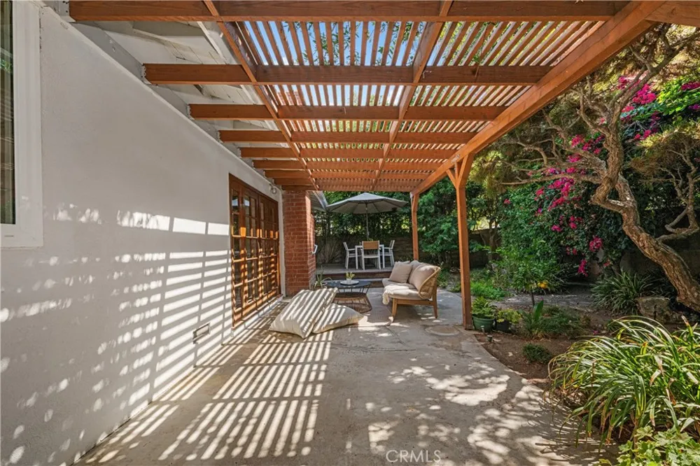 3461 Marna Avenue Long Beach, CA 90808