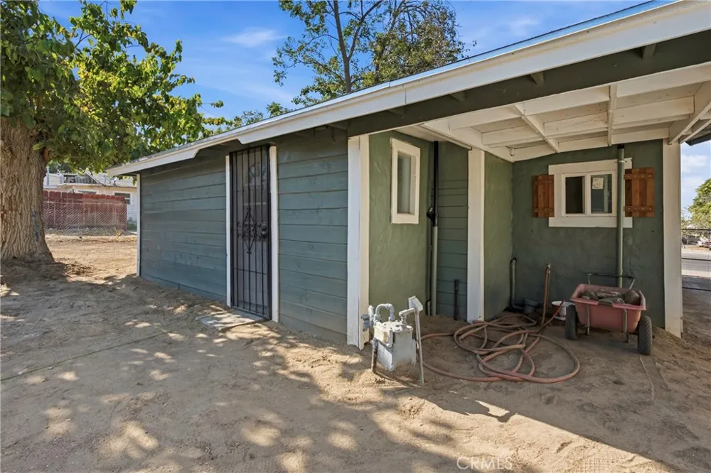 1043 Wood Street Taft, CA 93268