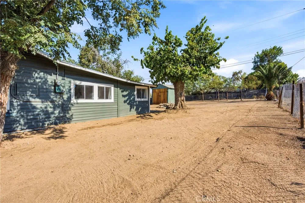 1043 Wood Street Taft, CA 93268