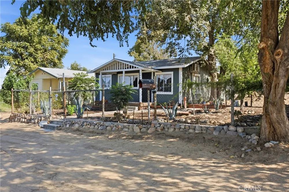 1043 Wood Street Taft, CA 93268