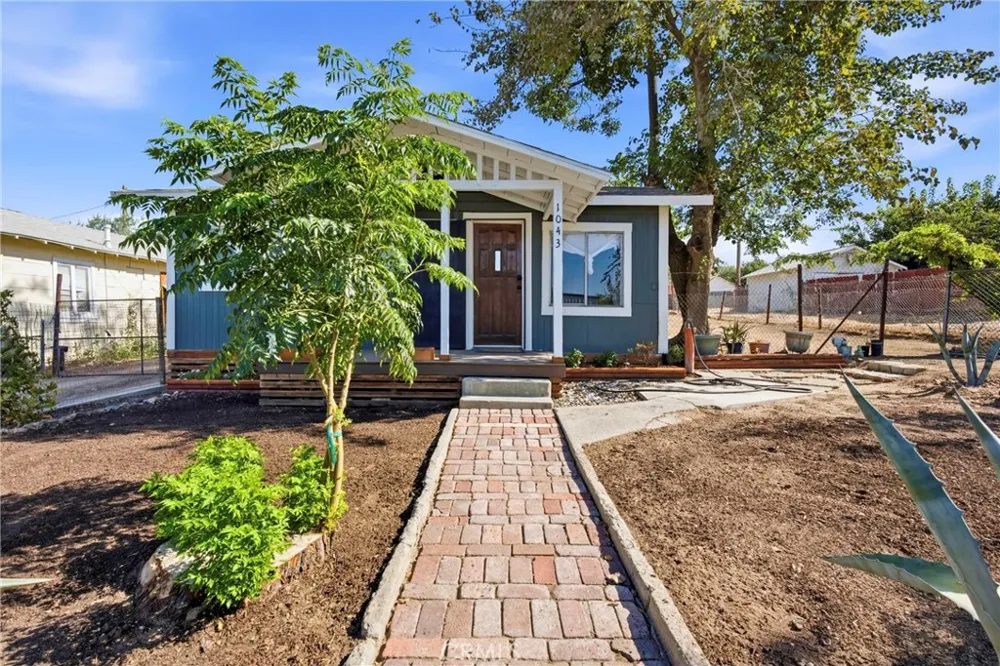 1043 Wood Street Taft, CA 93268