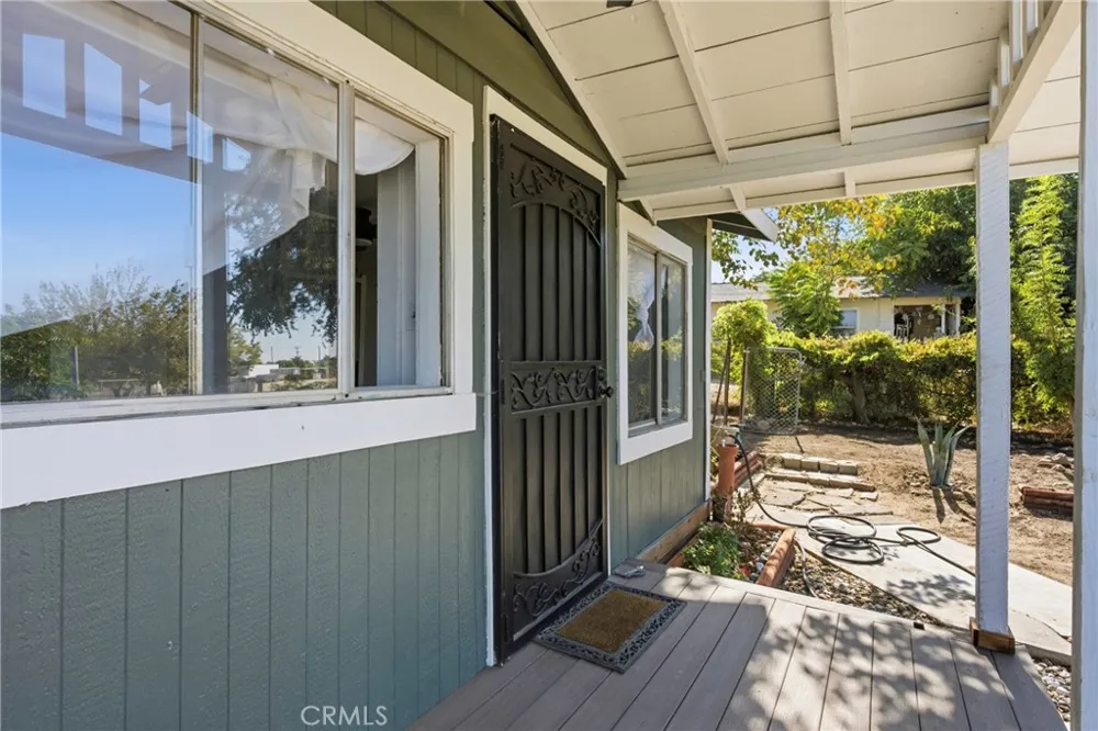1043 Wood Street Taft, CA 93268
