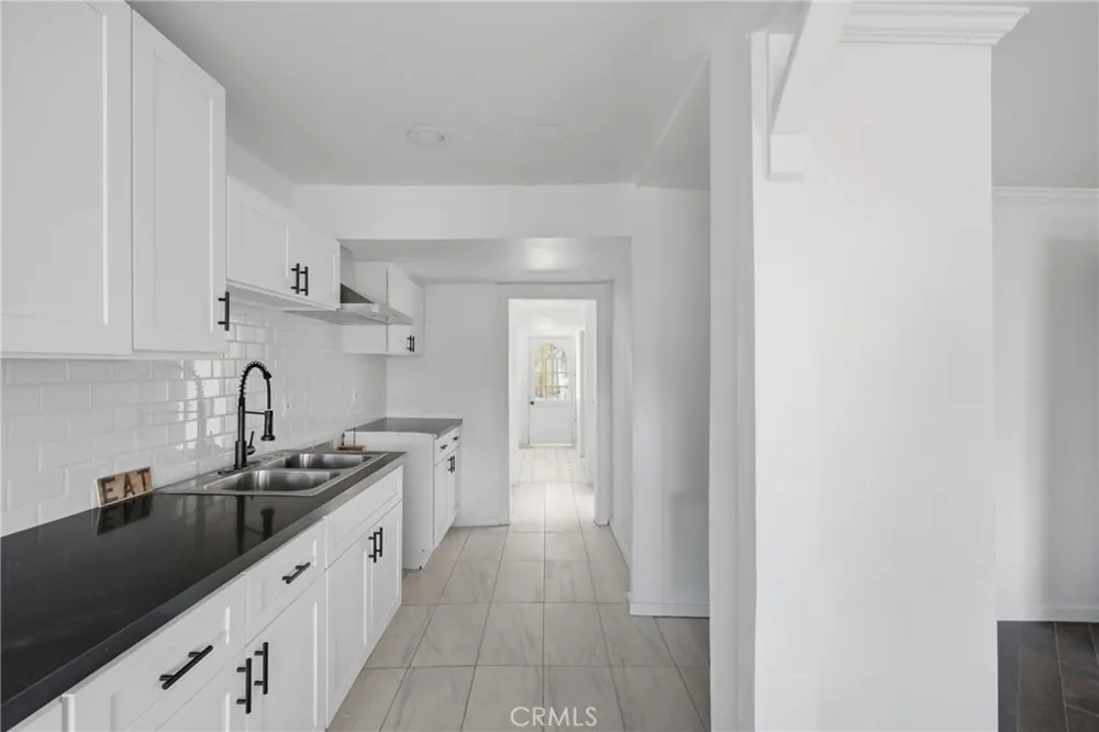 1043 Wood Street Taft, CA 93268