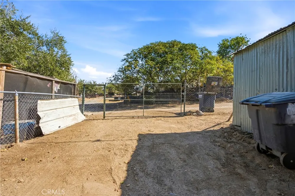 1043 Wood Street Taft, CA 93268