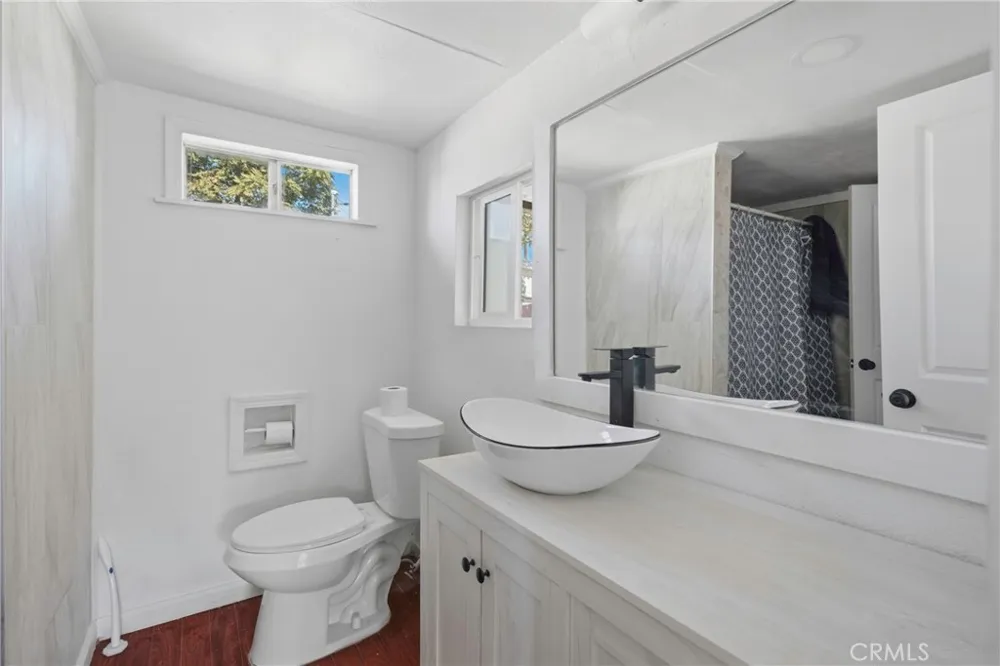1043 Wood Street Taft, CA 93268