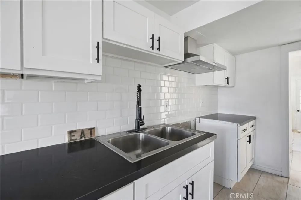 1043 Wood Street Taft, CA 93268