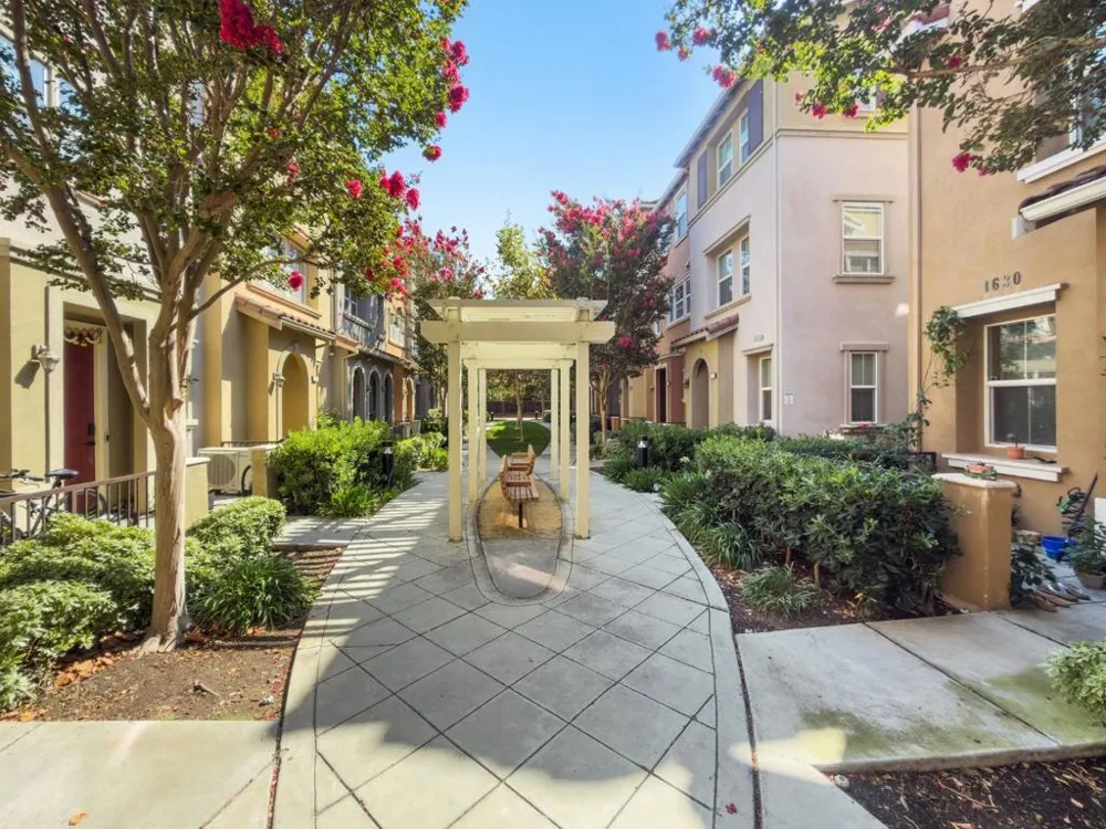 1520 Avina Circle #1 Santa Clara, CA 95054