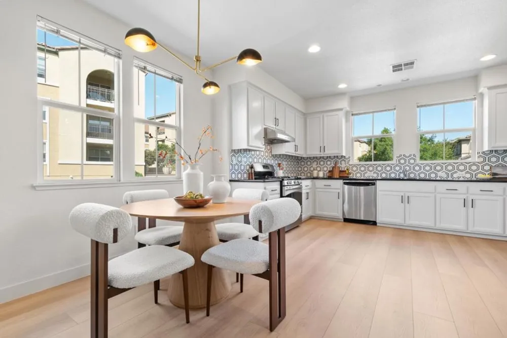 1520 Avina Circle #1 Santa Clara, CA 95054