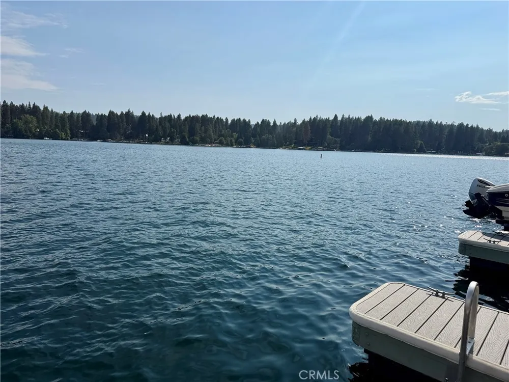 376 North Bay Lake Arrowhead, CA 92352